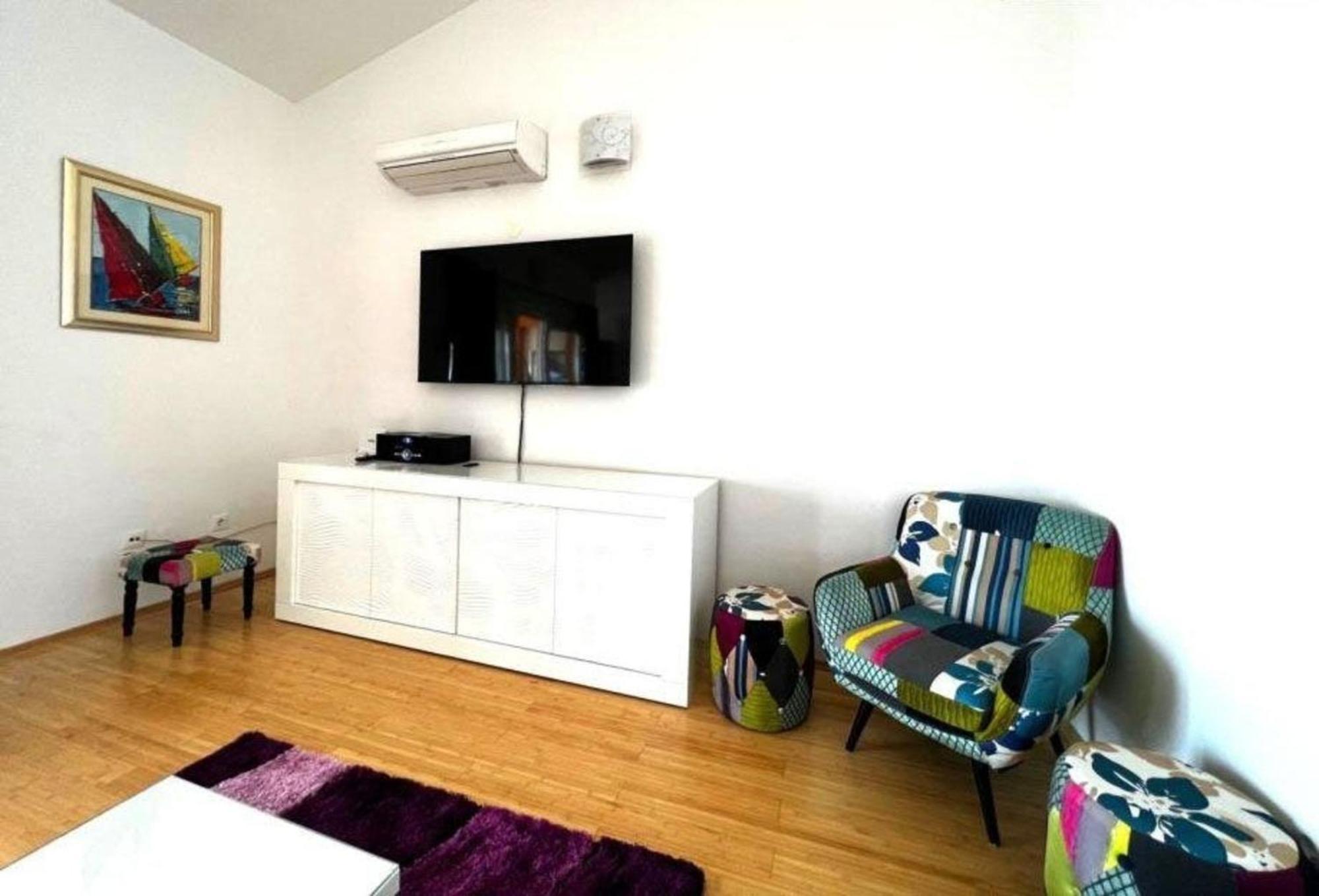 Komfortabeles Apartment Im Sueden Von Ciovo Trogir Dış mekan fotoğraf